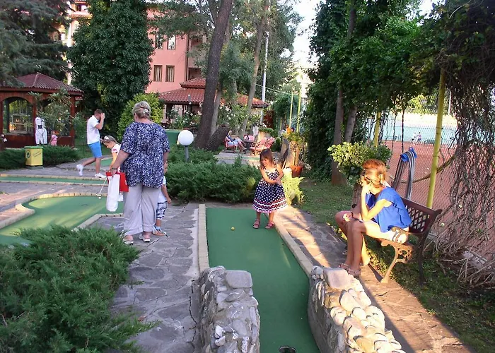 Lvv Palace סאני ביץ'